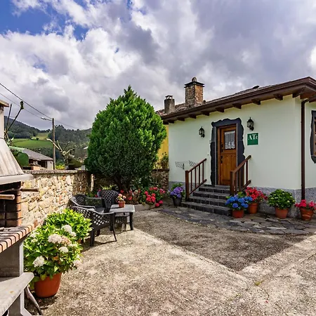 Maseda 2 Holiday home Villayon
